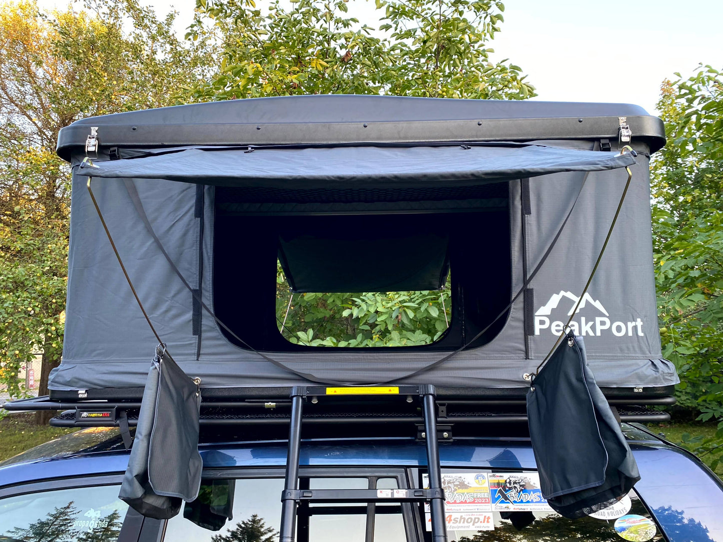 Rooftop tent TOP 1300 Grey