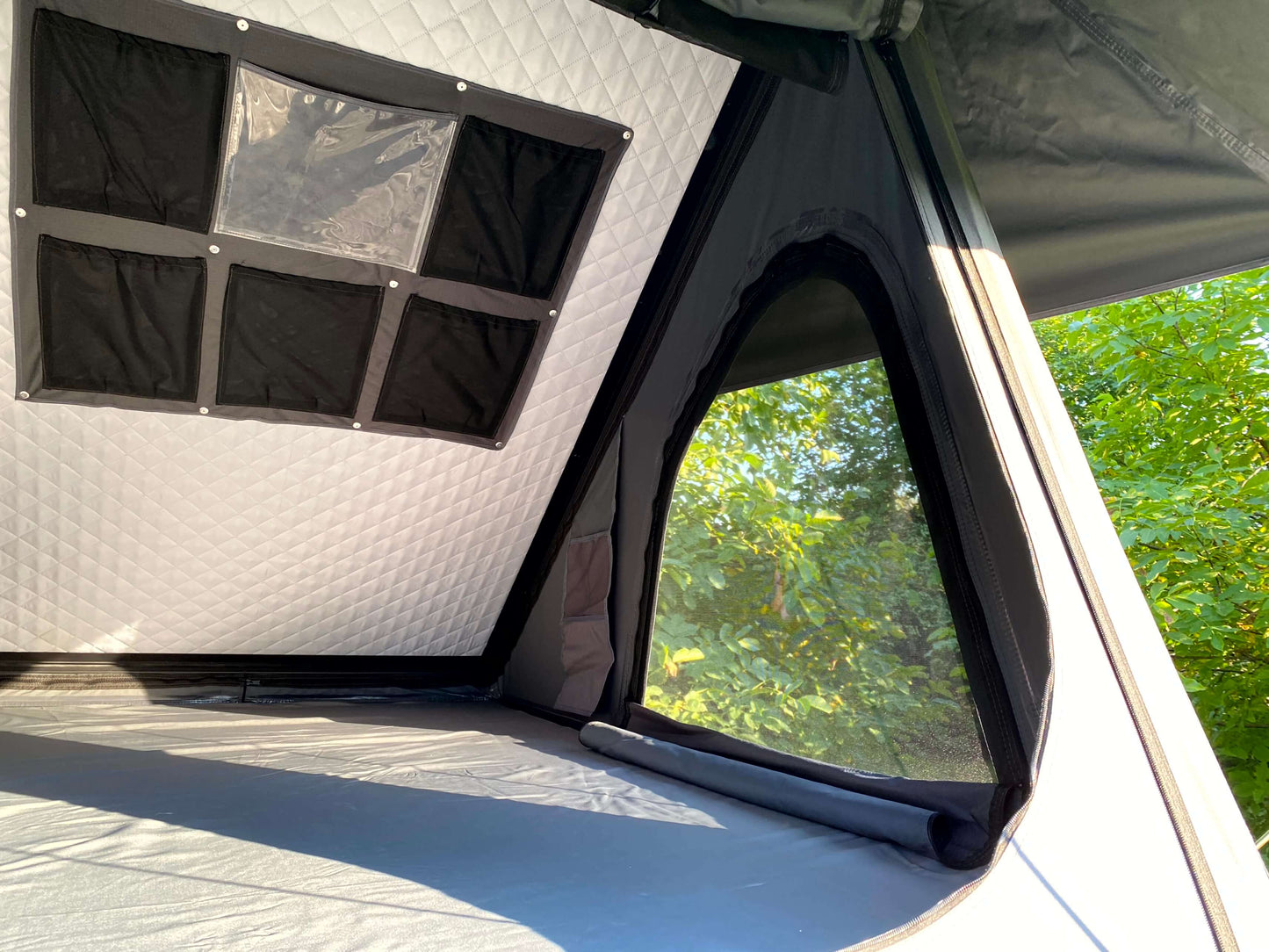 Rooftop tent TRIANGLE LUX 1310 Grey